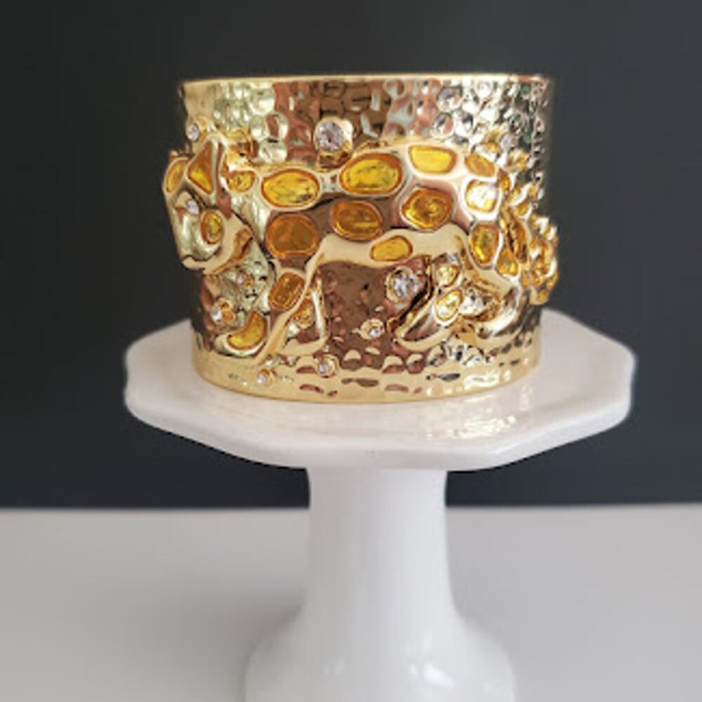 Lilly Pulitzer Cheetah Cuff Bracelet Gold Tone Crystal Accents NWOT‎ Resort
